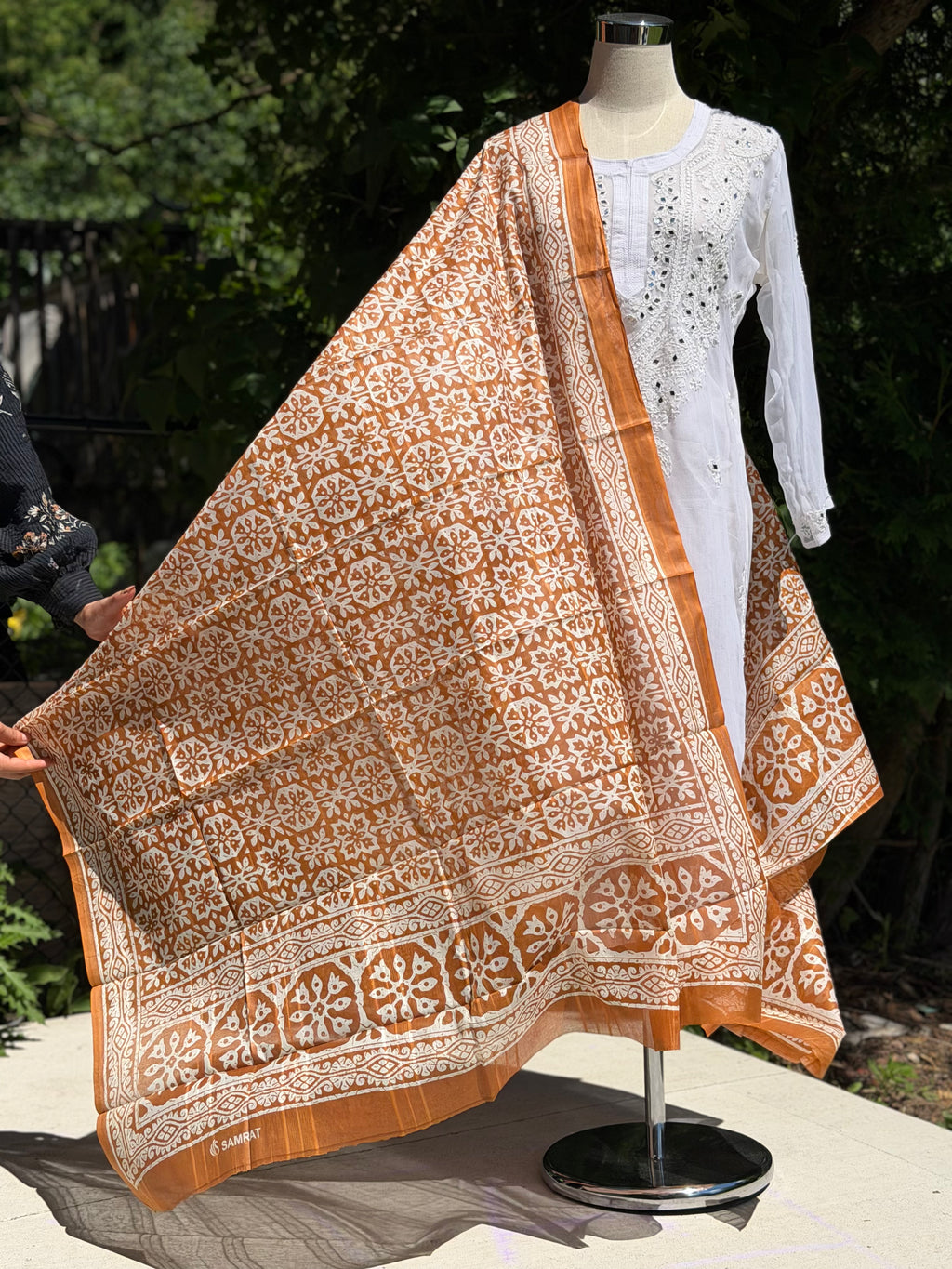 Elegant Printed Scarf