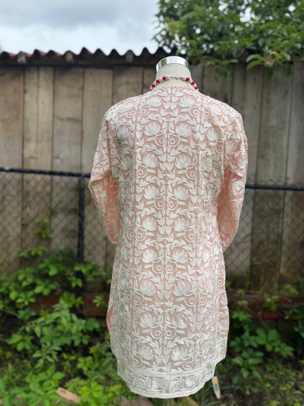 Kashmiri White Thread Embroidery Kurti