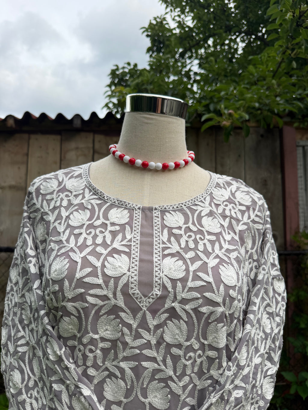 Kashmiri White Thread Embroidery Kurti