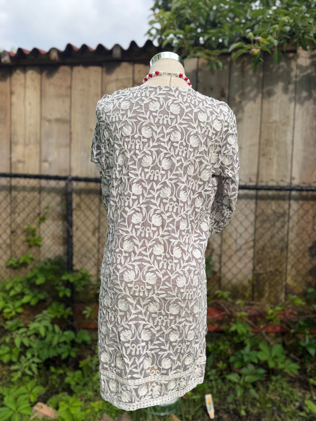 Kashmiri White Thread Embroidery Kurti